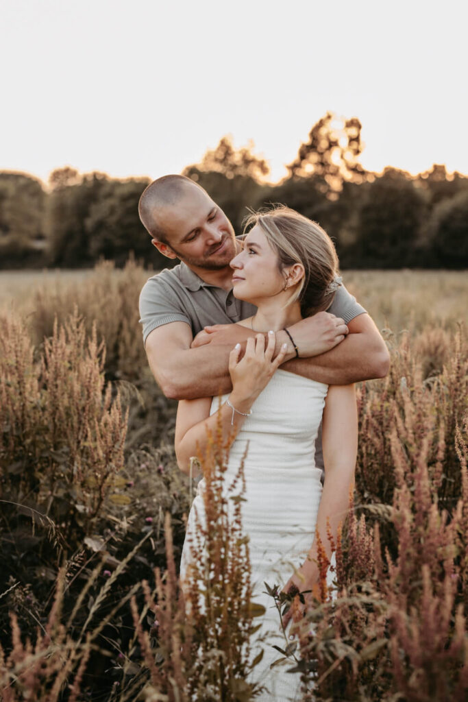 Pärchen beim Fotoshooting in Alsfeld bei Nancy liebevollfotografiert