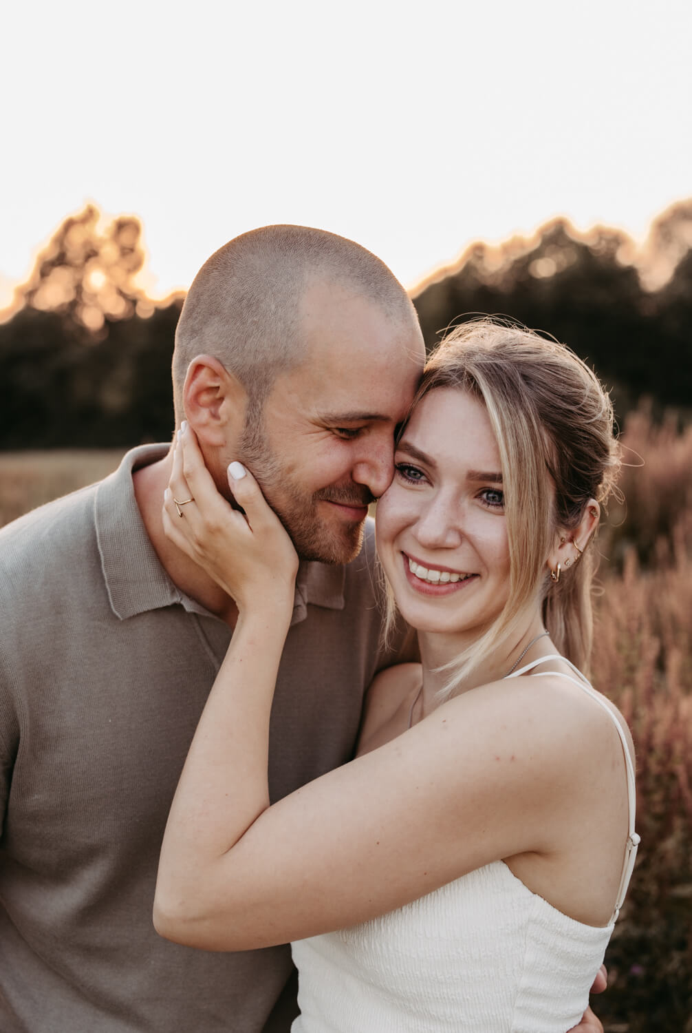 Pärchen beim Fotoshooting in Alsfeld bei Nancy liebevollfotografiert