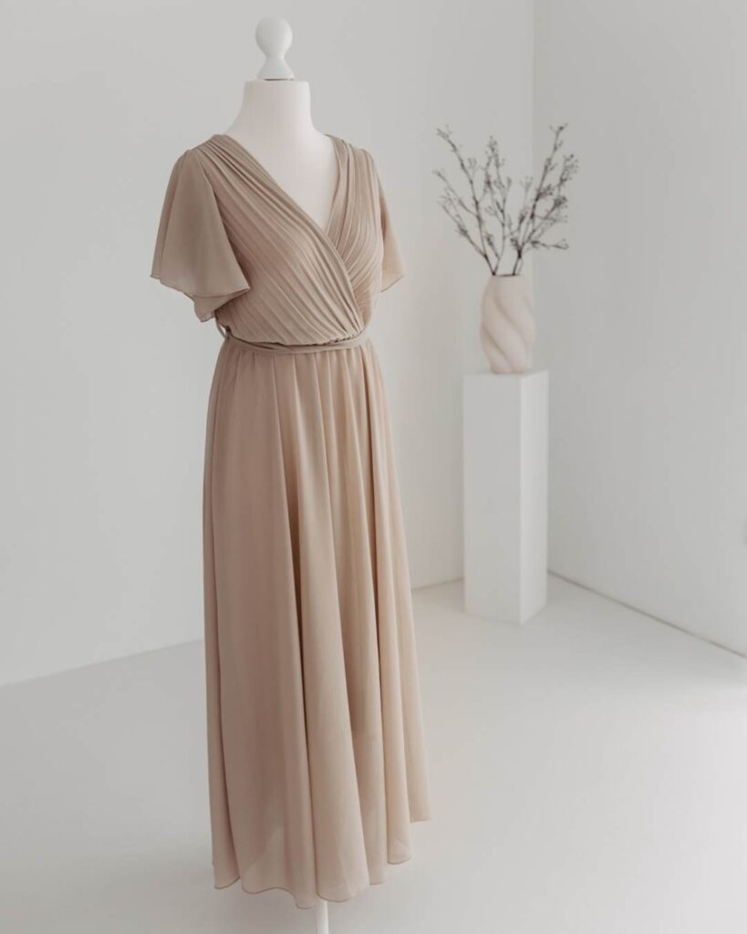 Weiches Shootingkleid für Schwangerschaftsbilder