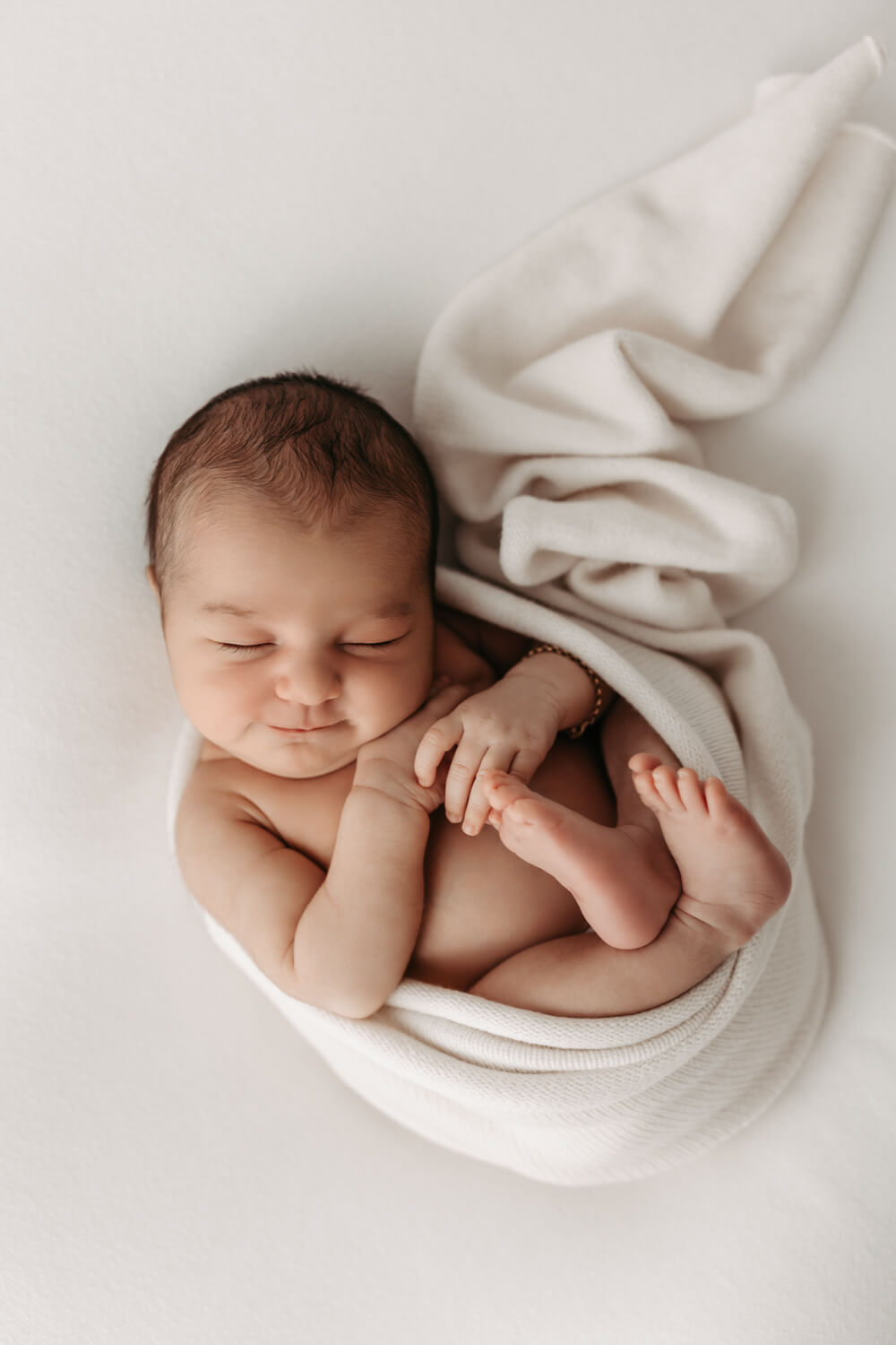 Neugeborenen Foto einer Familie beim Neugeborenen Fotoshooting in Alsfeld